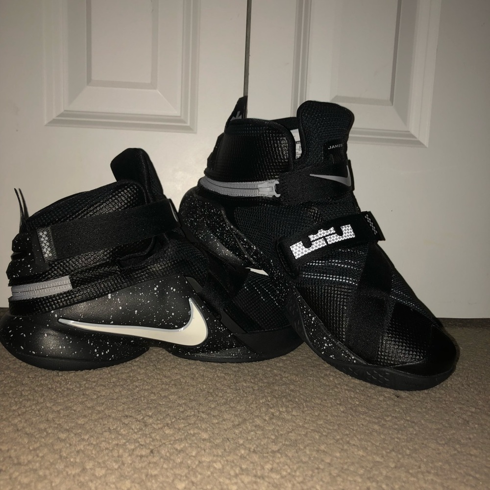 Lebron James Nike shoes